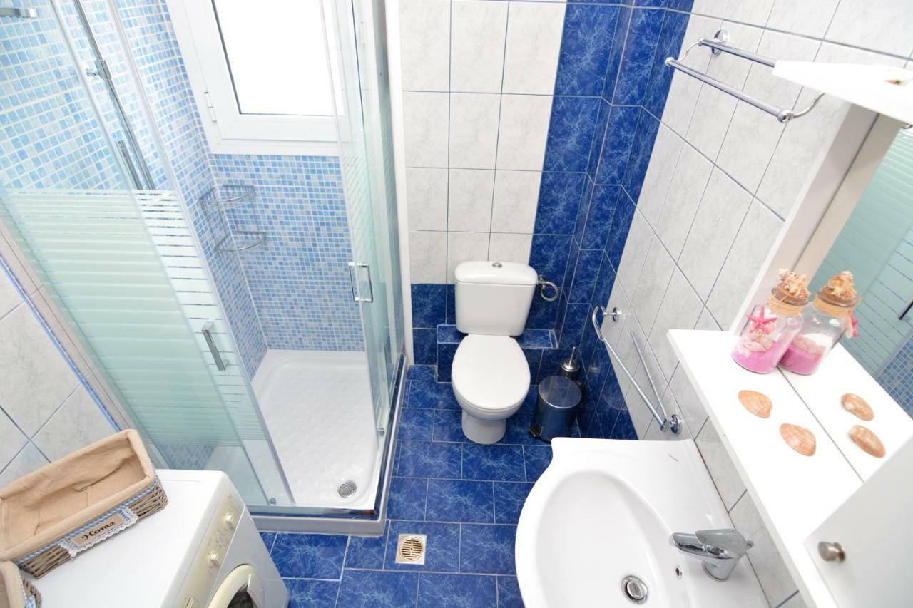 Elegant Apartment Near The Beach Néa Péramos 외부 사진