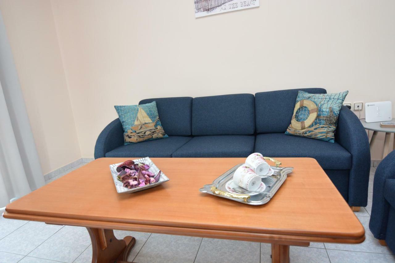 Elegant Apartment Near The Beach Néa Péramos 외부 사진